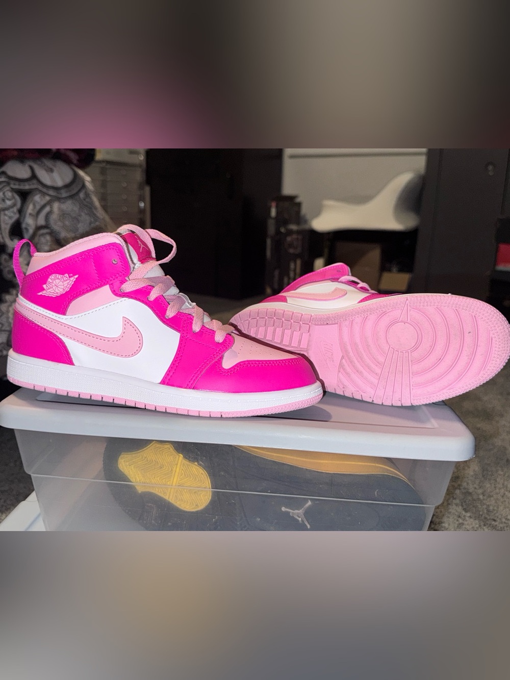 Air Jordan 1 Kids High-Top Sneakers in Hot Pink and White Retro OG Size 3